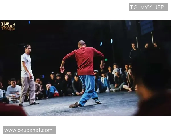 成都街舞队意识形态的深度对比与文化影响分析